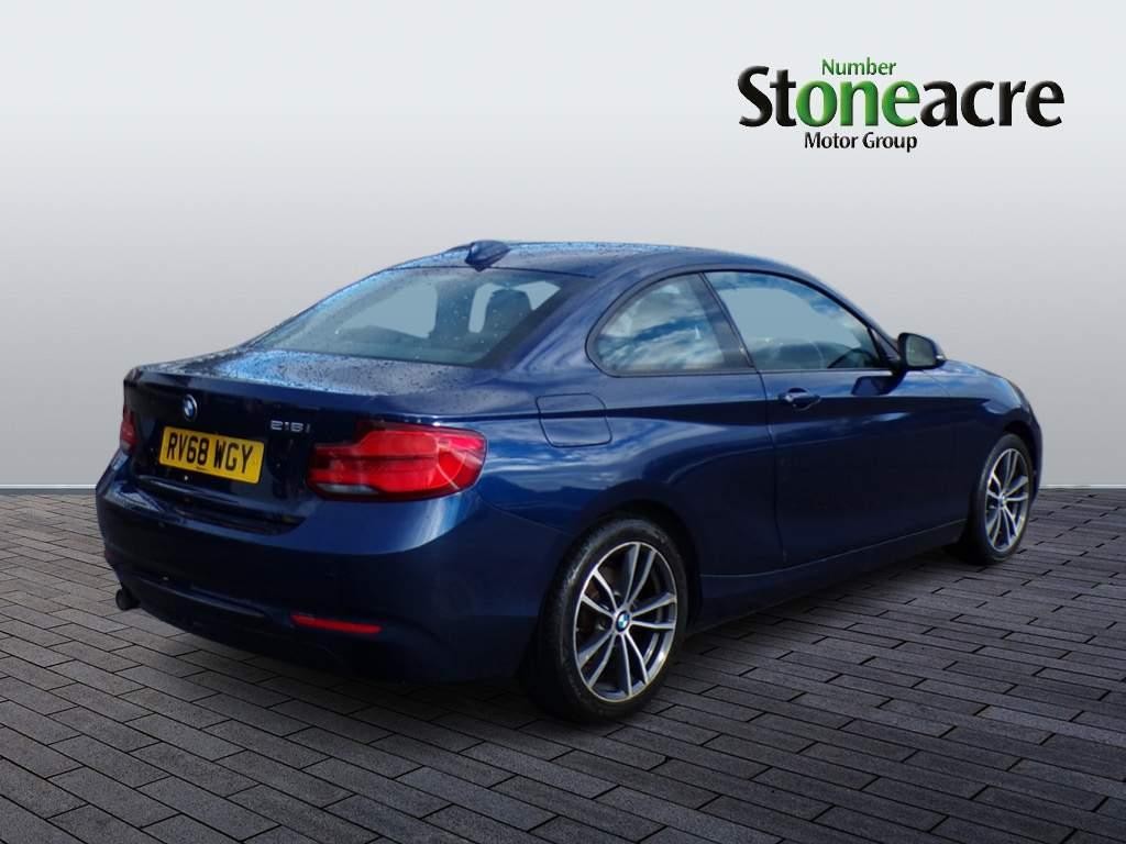 BMW 2 Series Image 3