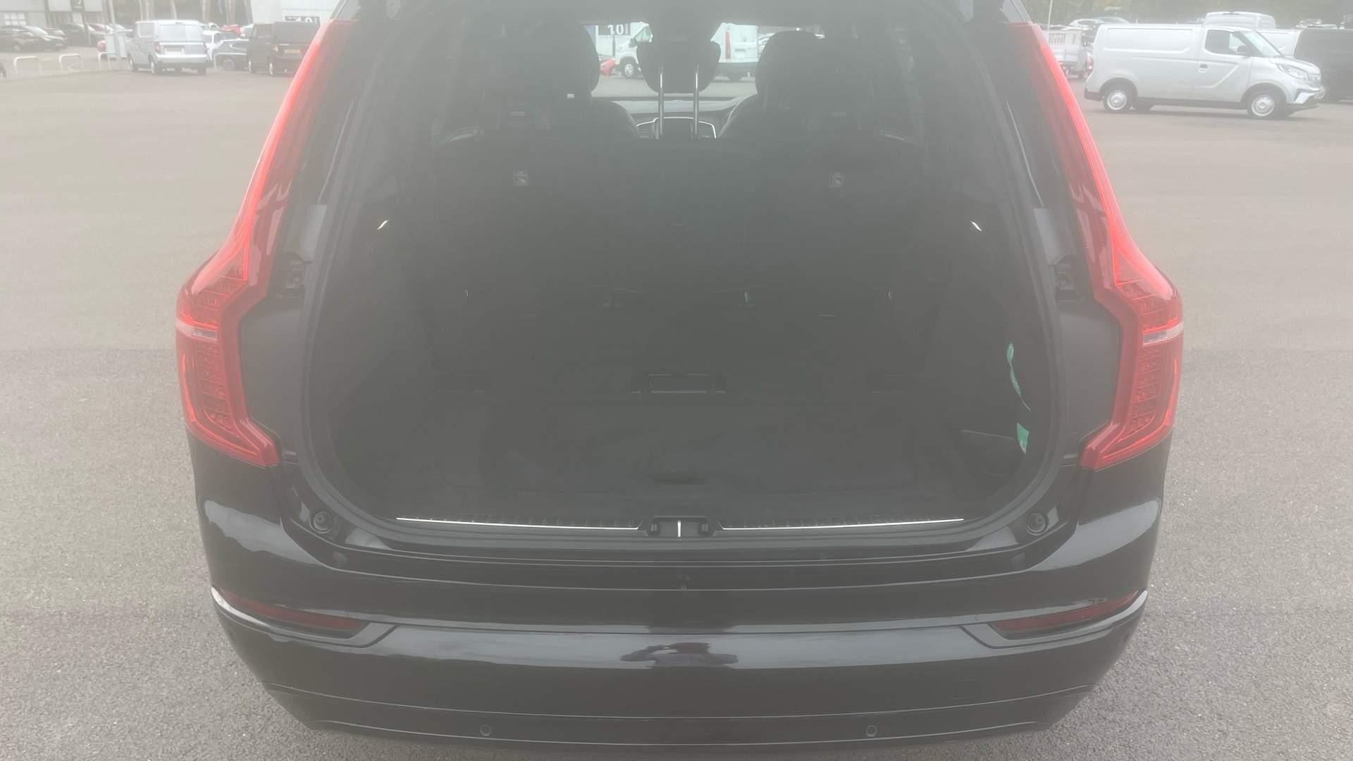 Volvo XC90 Image 18