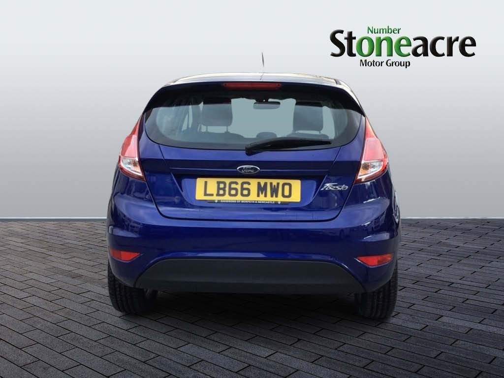 Ford Fiesta Image 8