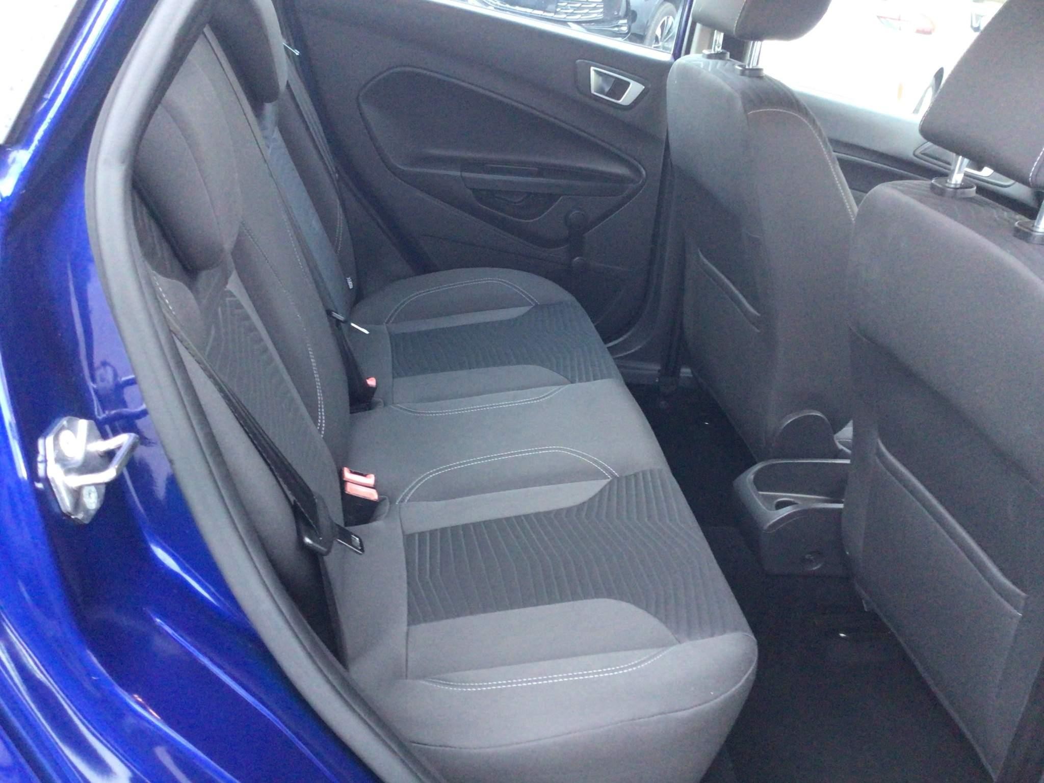 Ford Fiesta Image 12