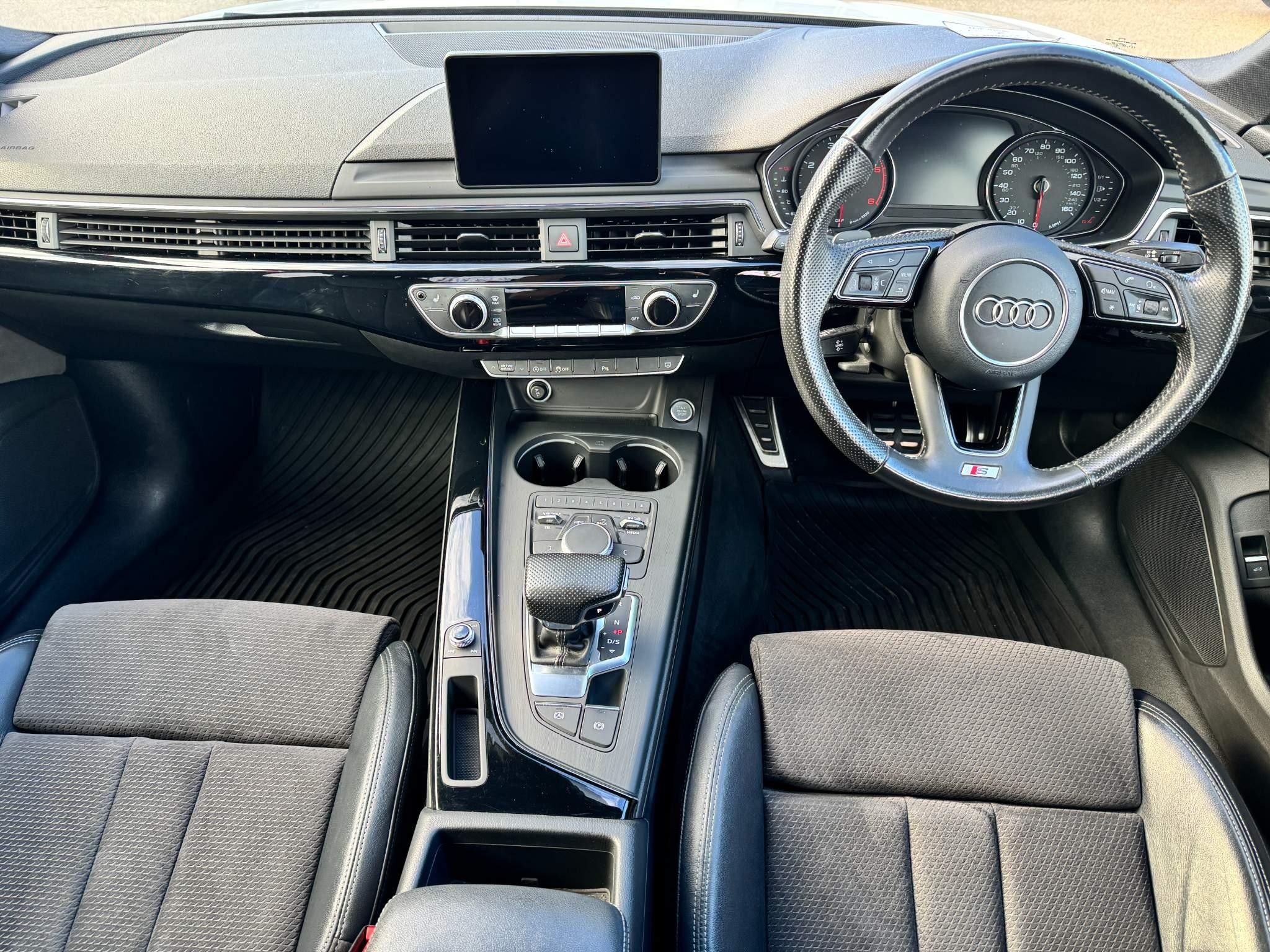 Audi A5 Image 15