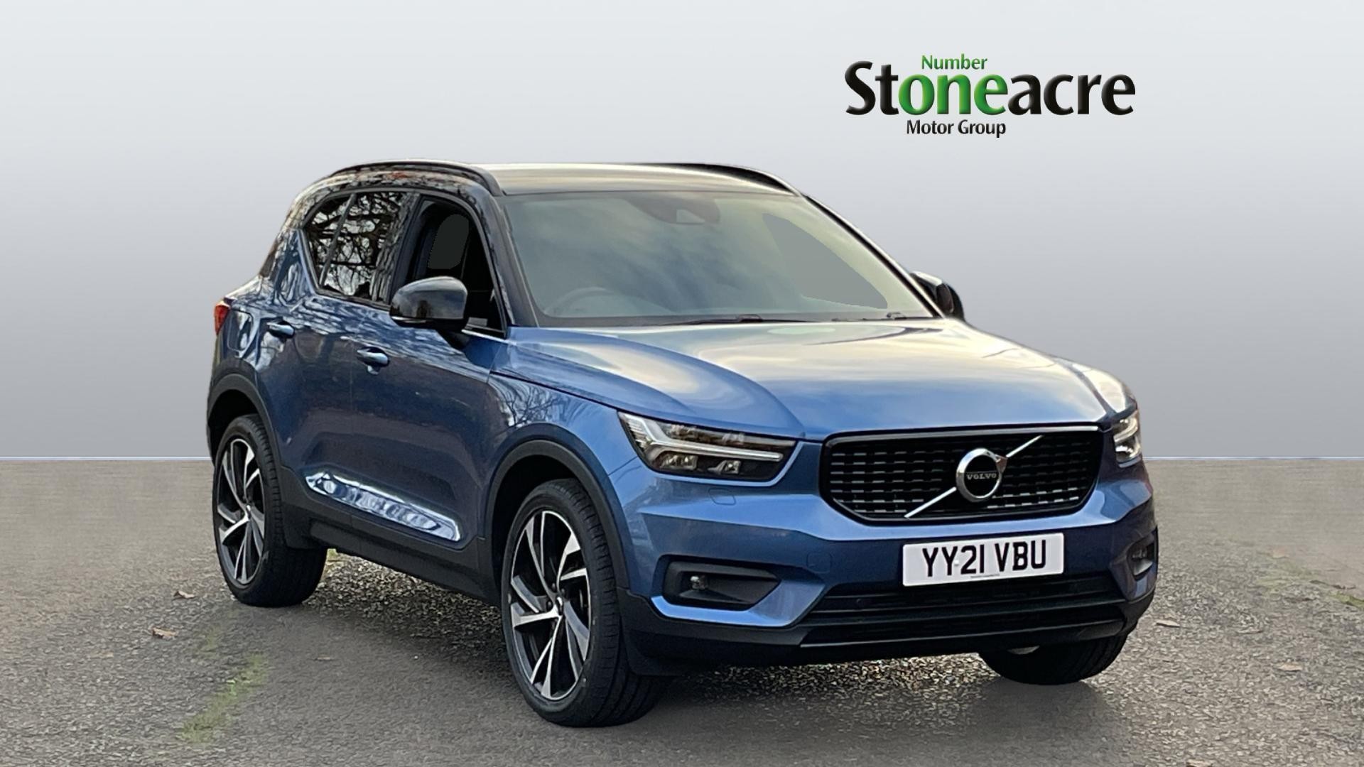 Volvo XC40 Image 1