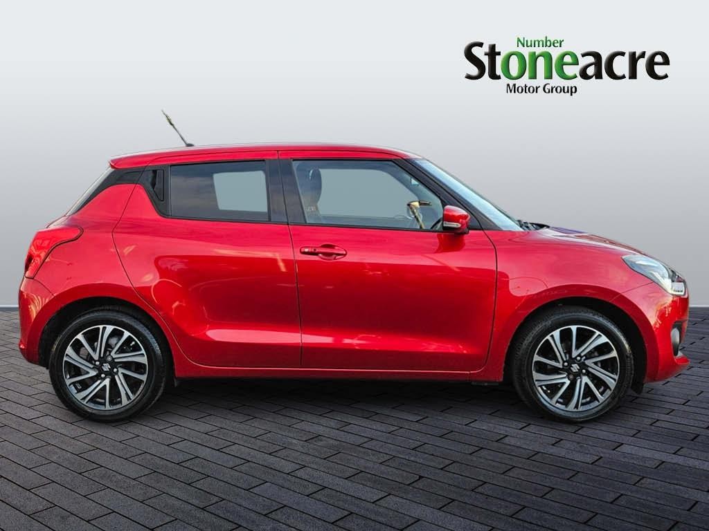 Suzuki Swift Image 2