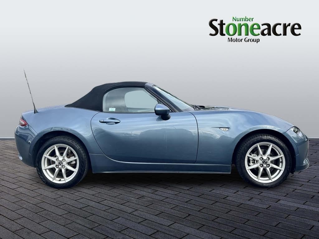 Mazda MX-5 Image 2