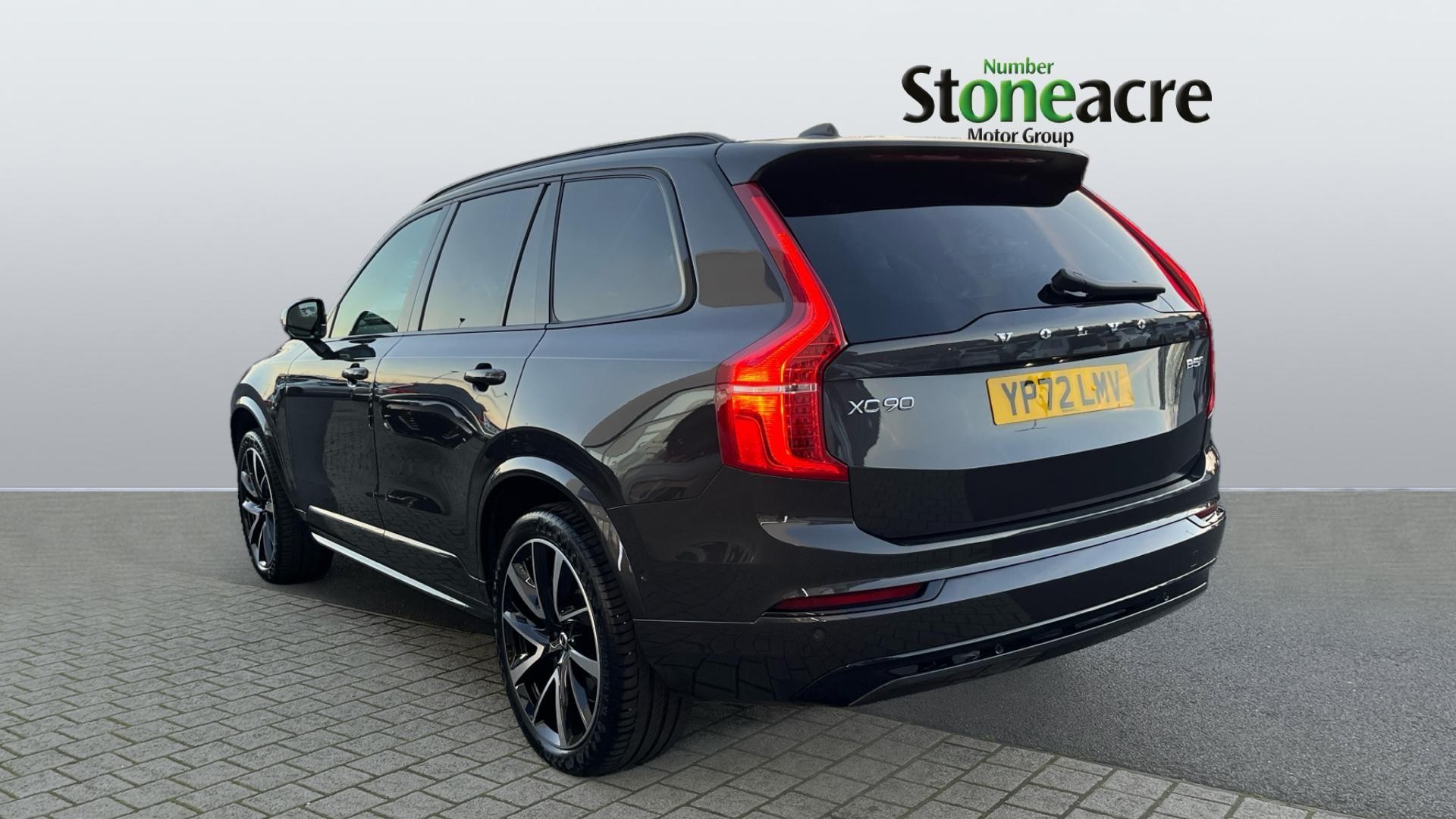 Volvo XC90 Image 2