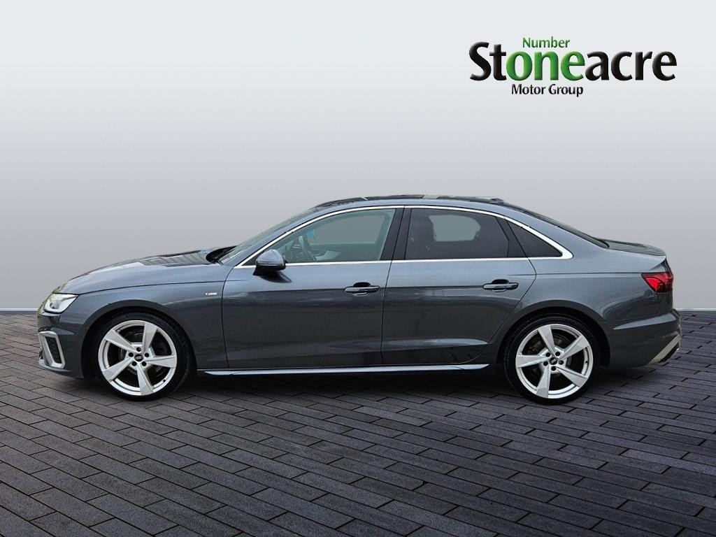 Audi A4 Image 6