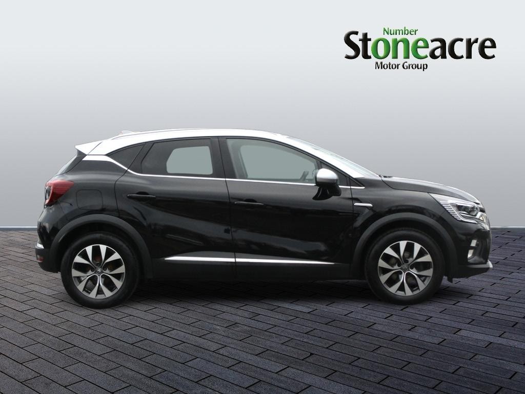 Renault Captur Image 2