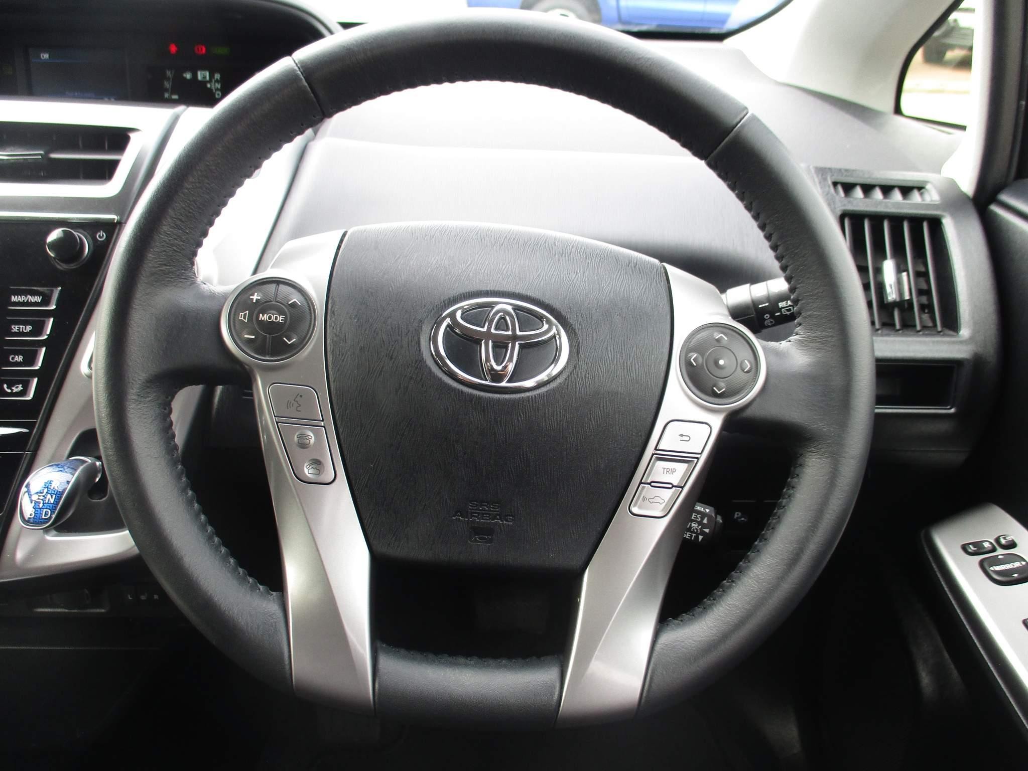 Toyota Prius+ Image 19