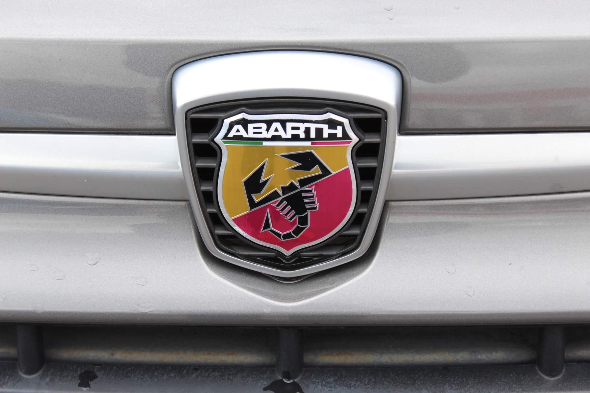 Abarth 595 Image 9