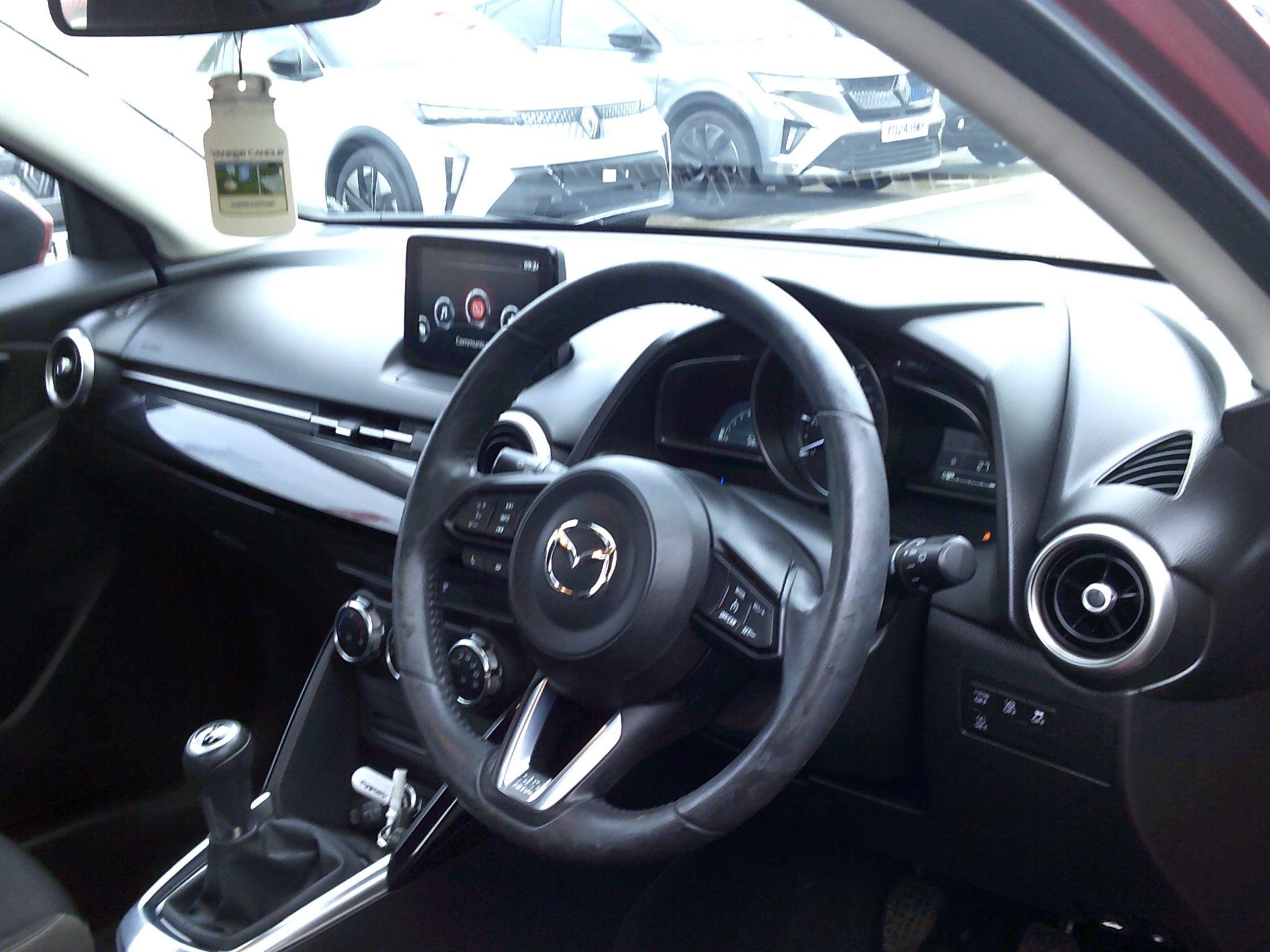 Mazda Mazda2 Image 15