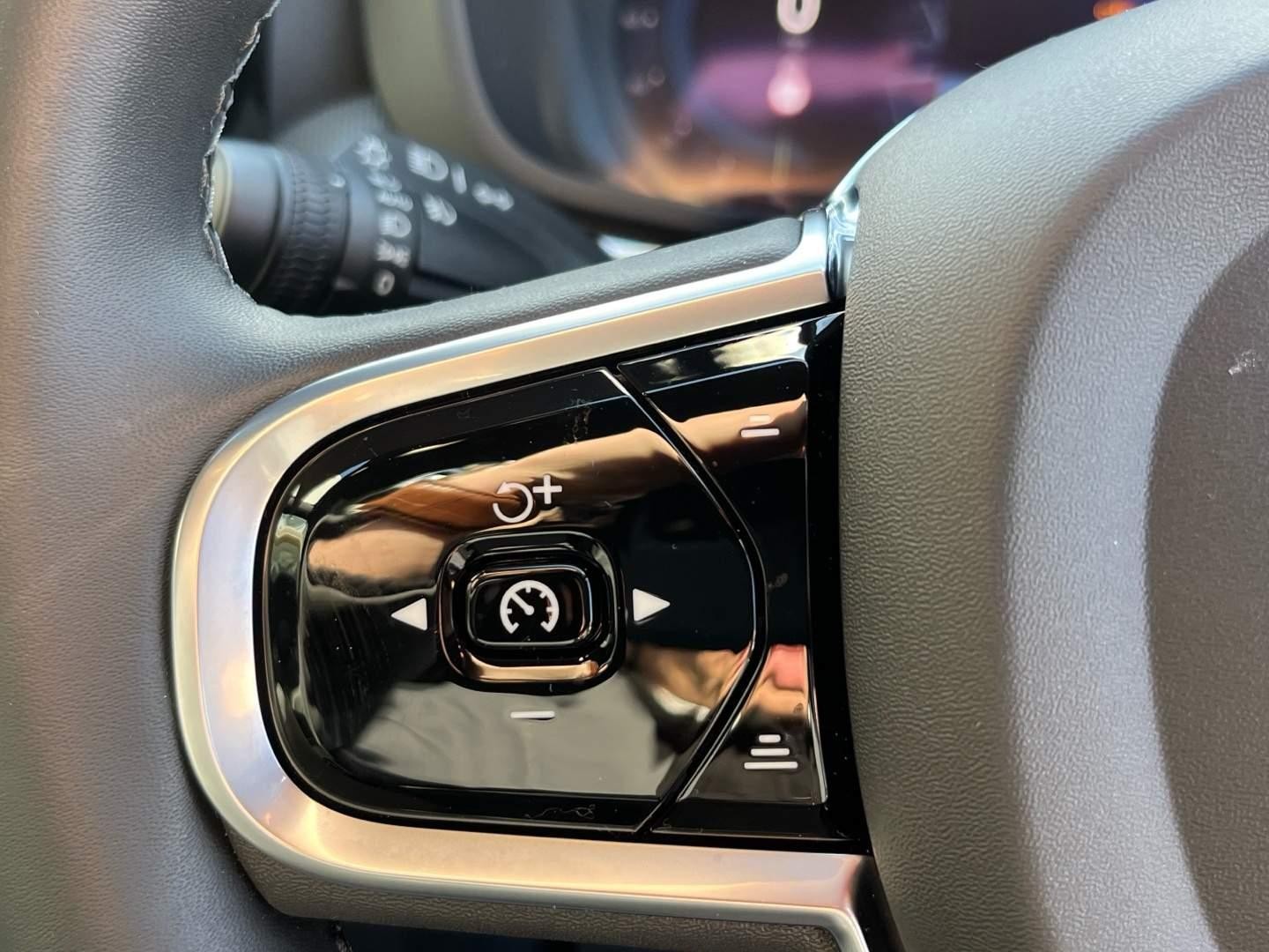 Volvo XC60 Image 18