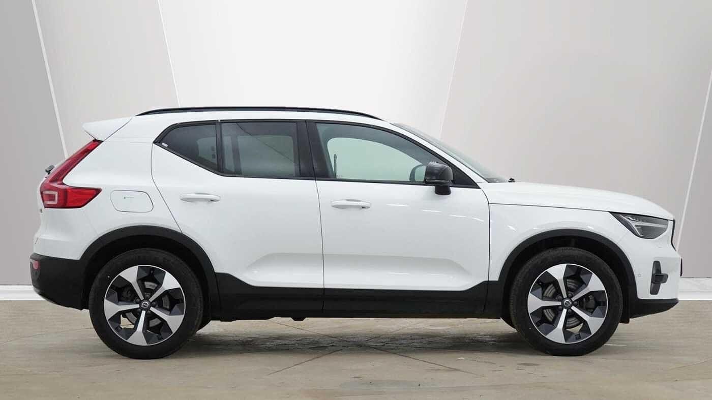 Volvo XC40 Image 2