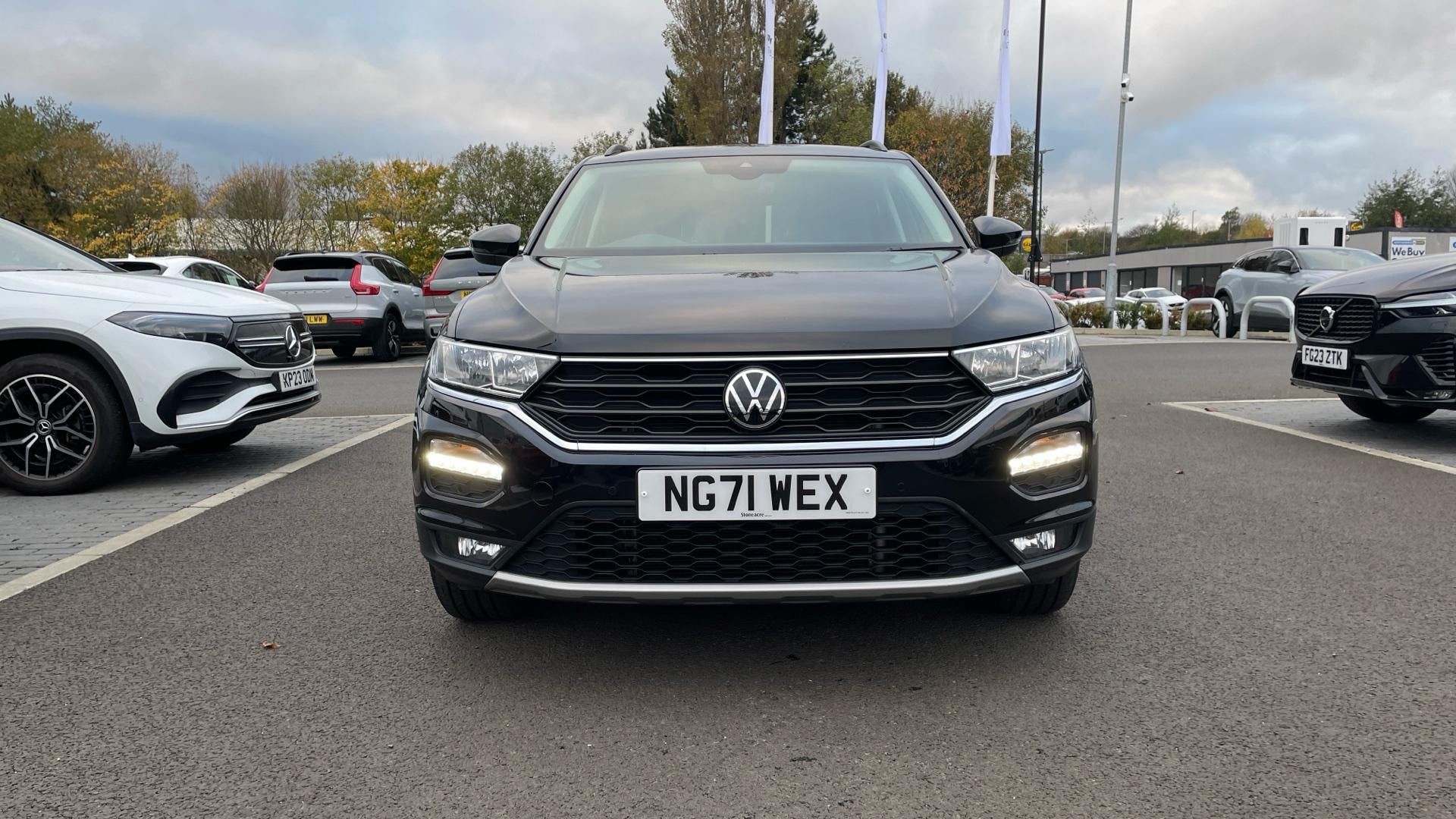 Volkswagen T-Roc Image 12