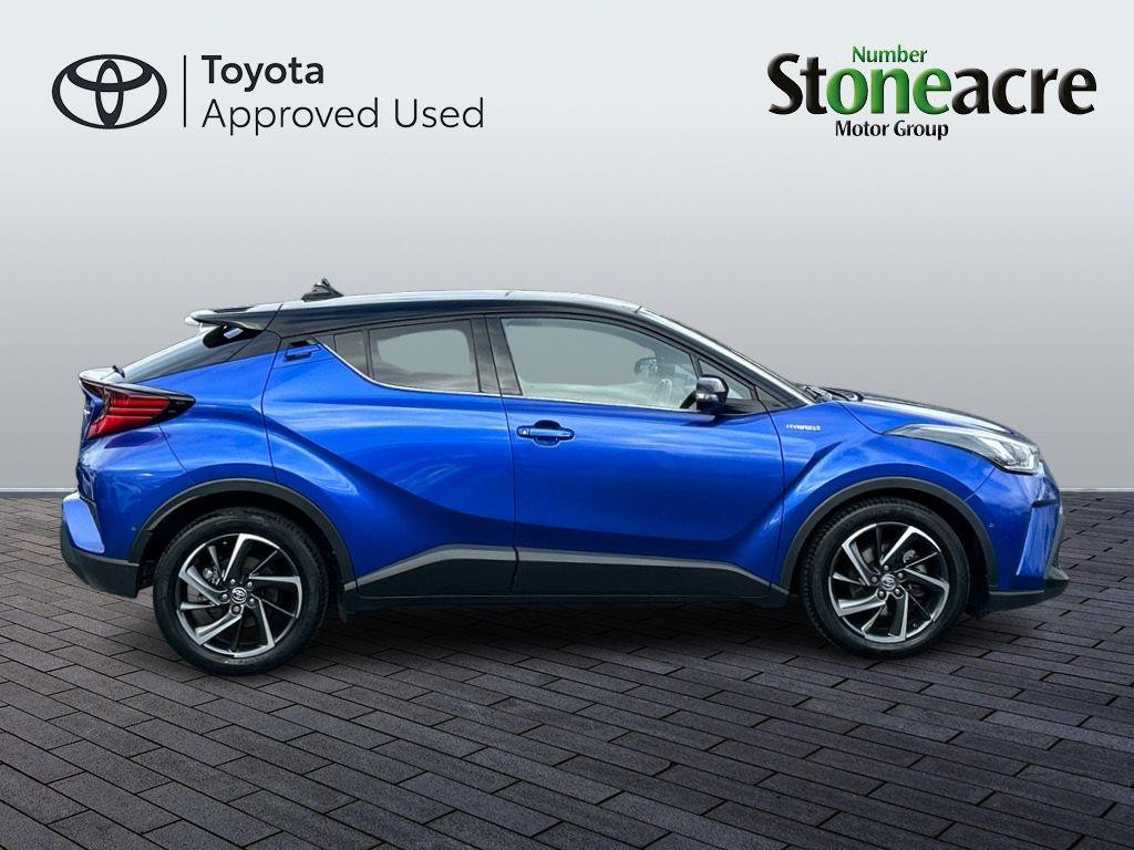 Toyota C-HR Image 2