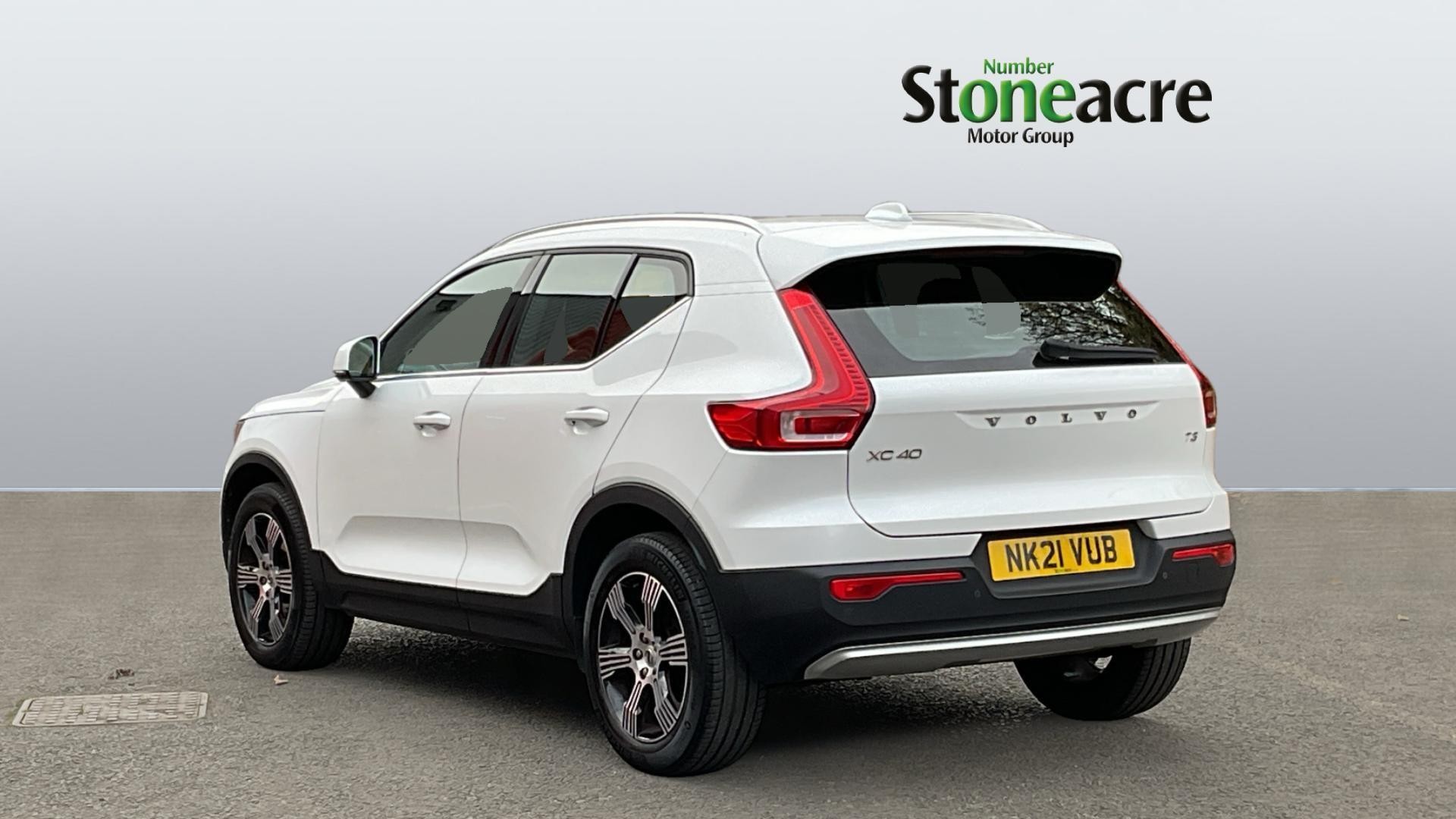 Volvo XC40 Image 2