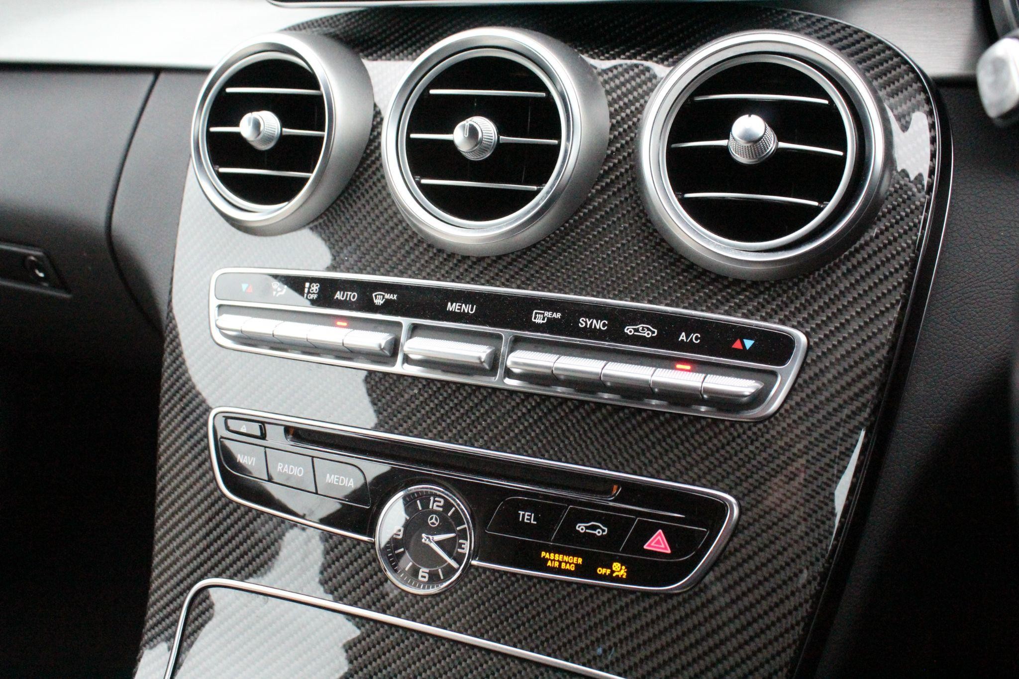 Mercedes-Benz C-Class Image 26