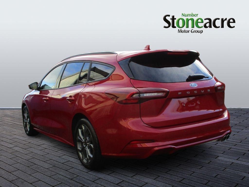 Ford Focus Image 8