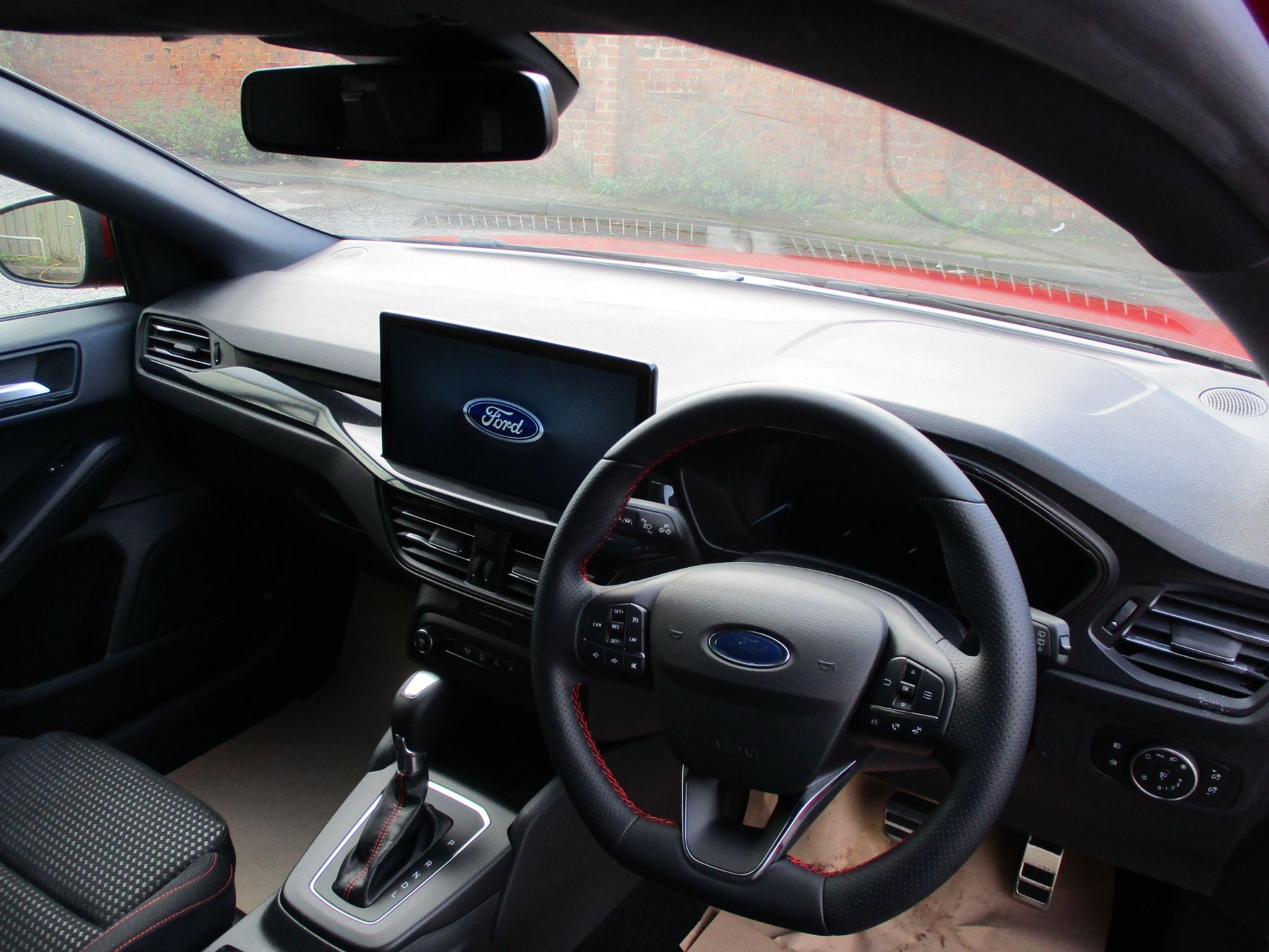 Ford Focus Image 17