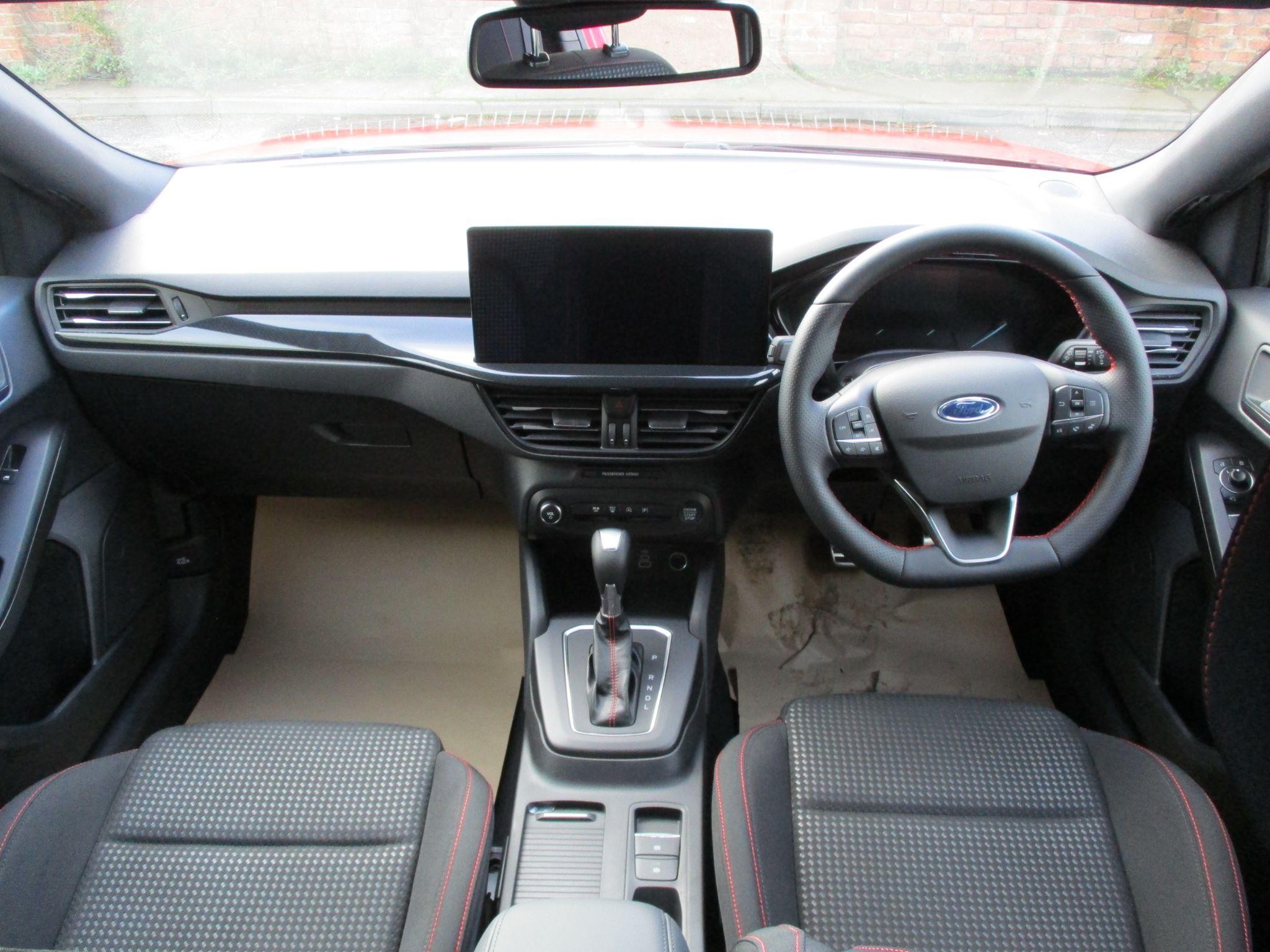 Ford Focus Image 18