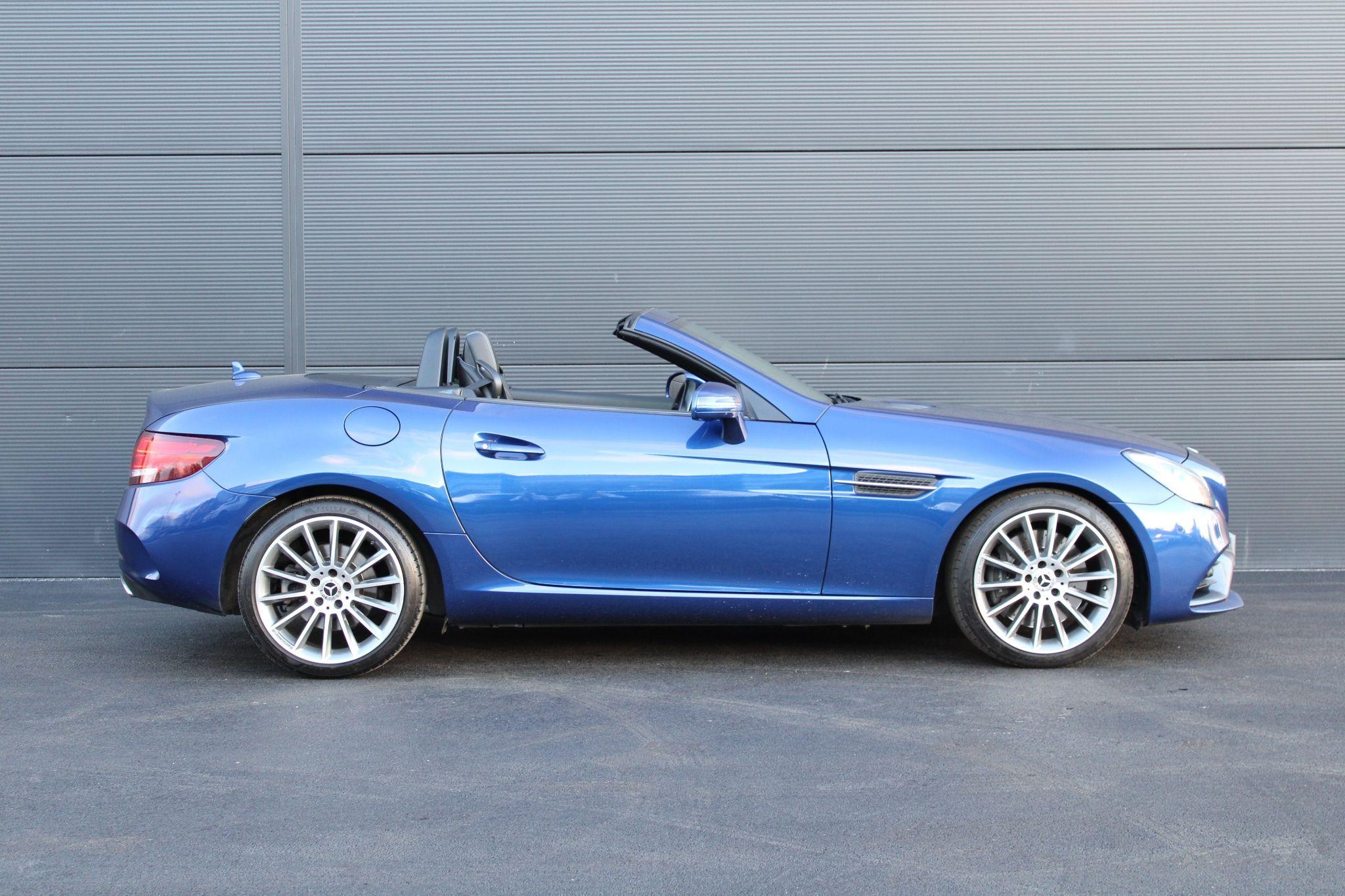 Mercedes-Benz SLC Image 2