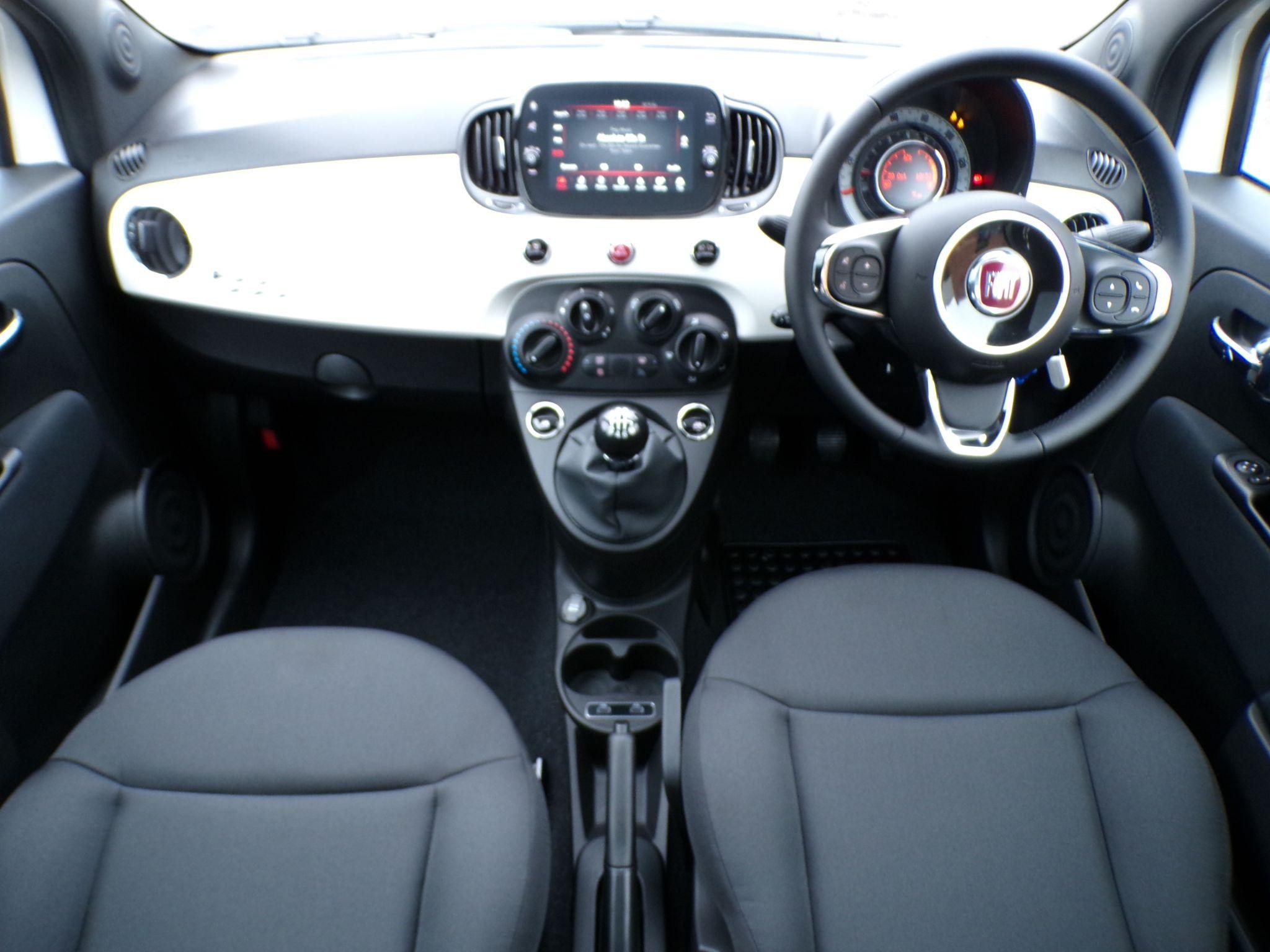 Fiat 500 Hybrid Image 12