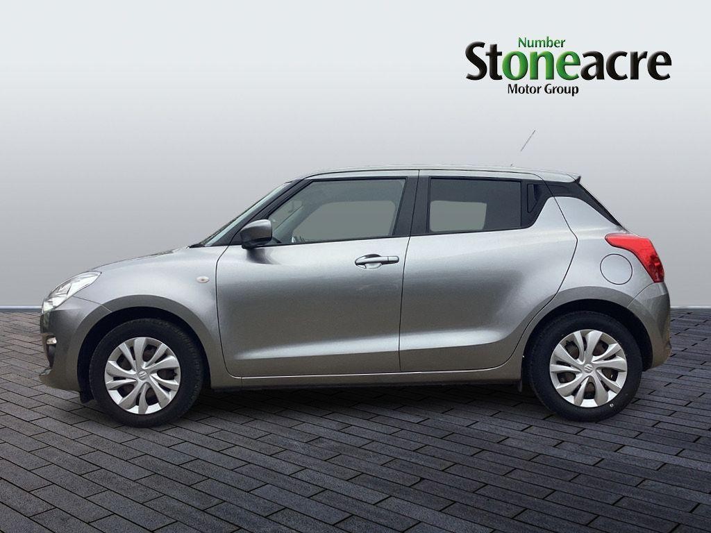 Suzuki Swift Image 8