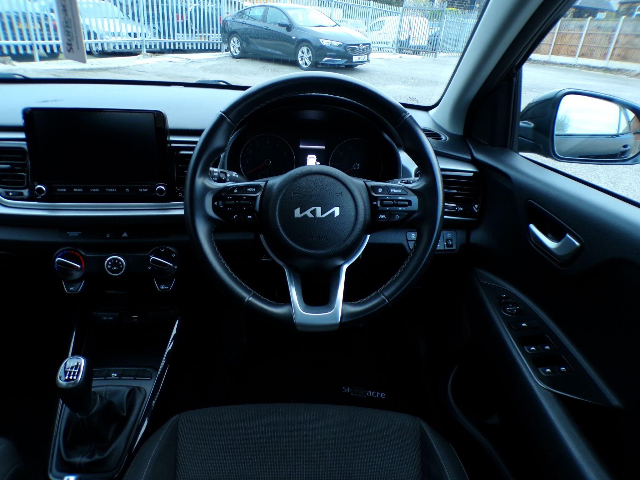 Kia Rio Image 15