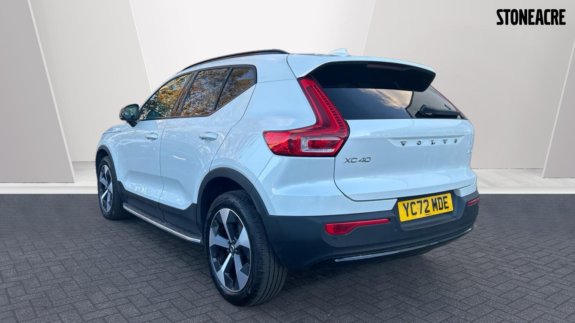 Volvo XC40 Image 2