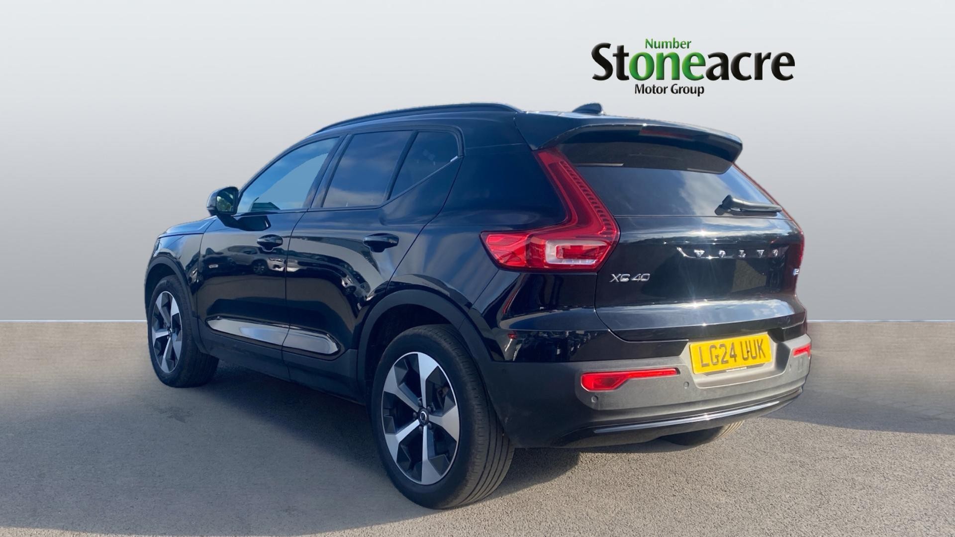 Volvo XC40 Image 2