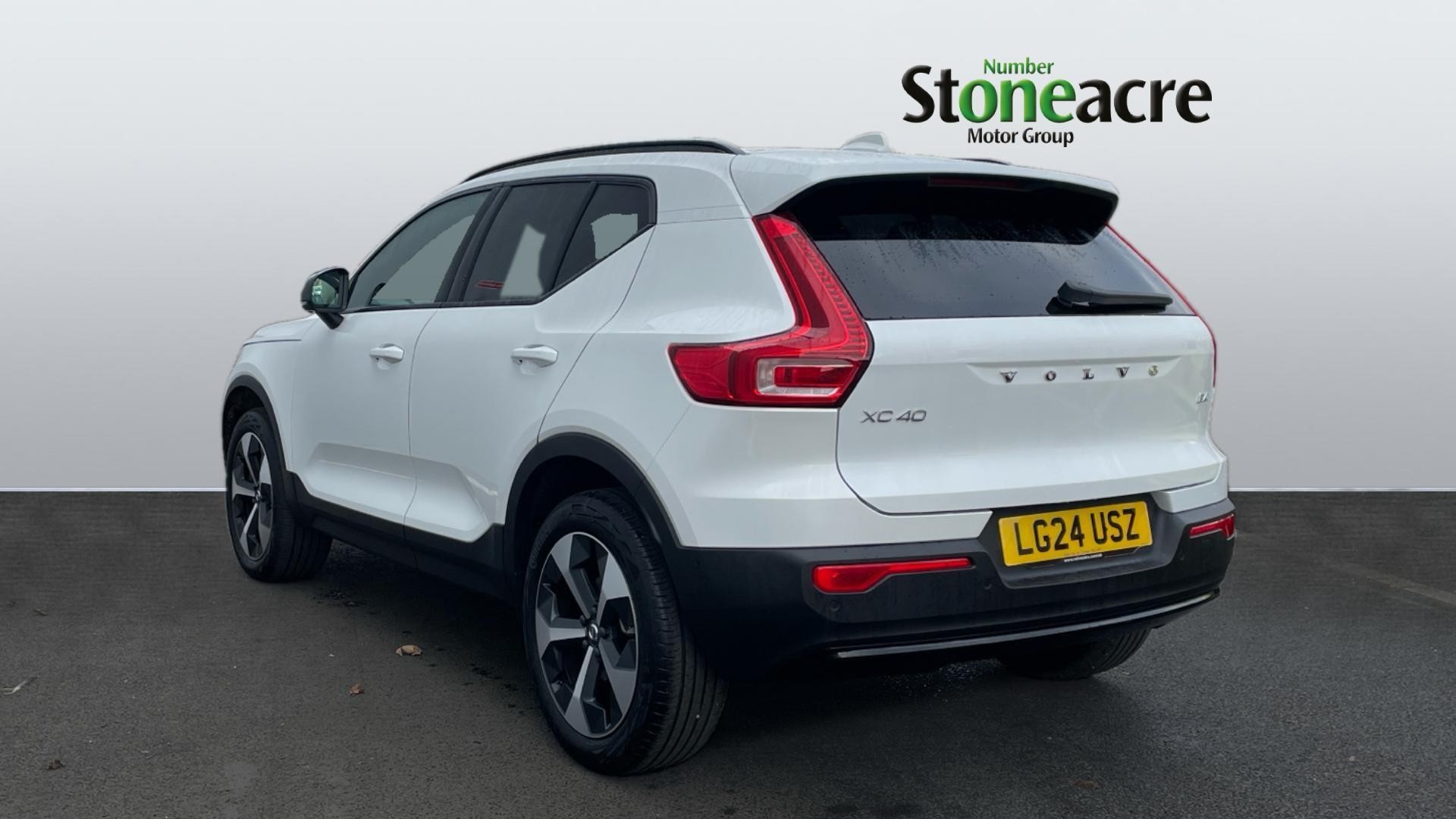 Volvo XC40 Image 2