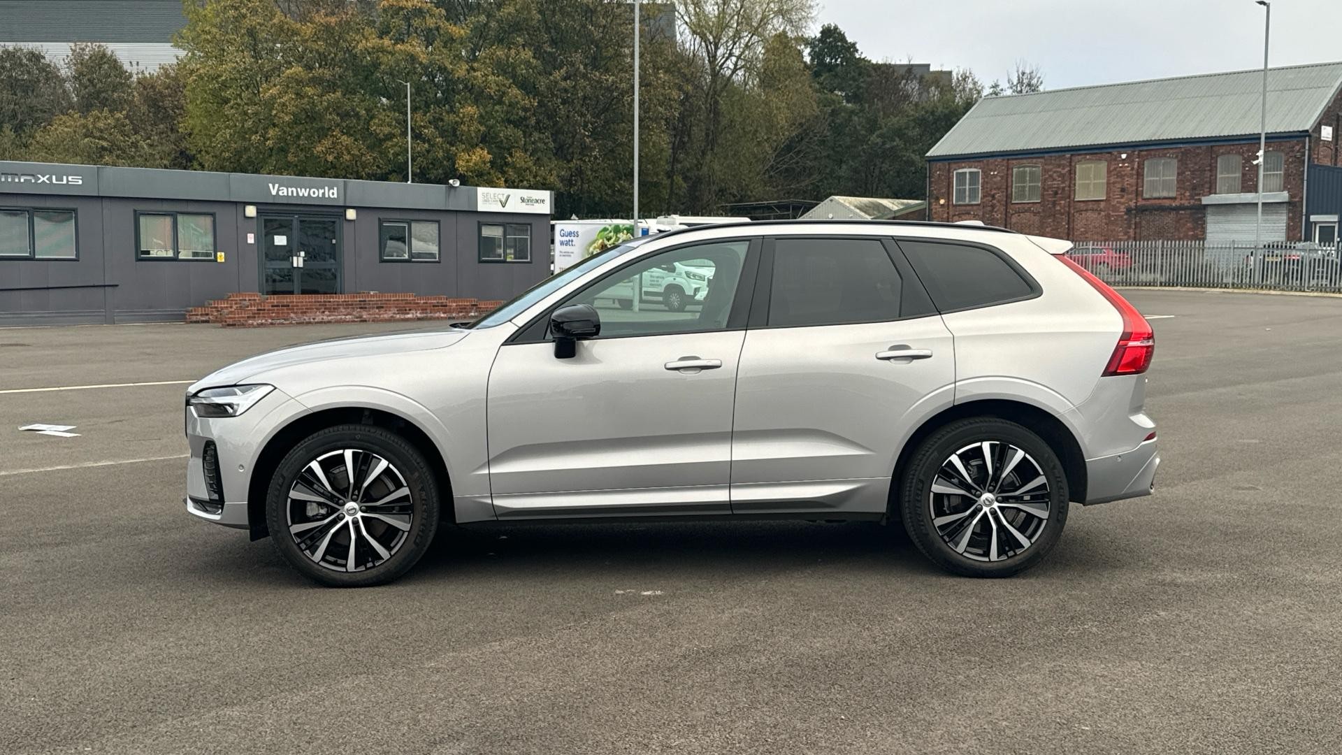 Volvo XC60 Image 8