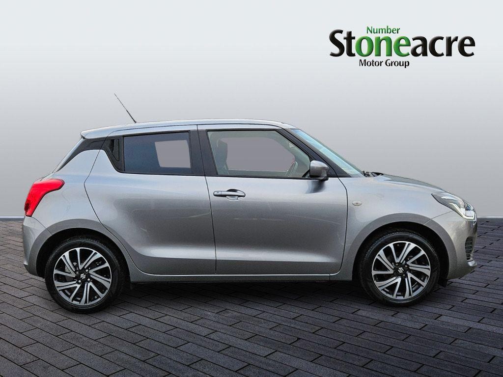 Suzuki Swift Image 2