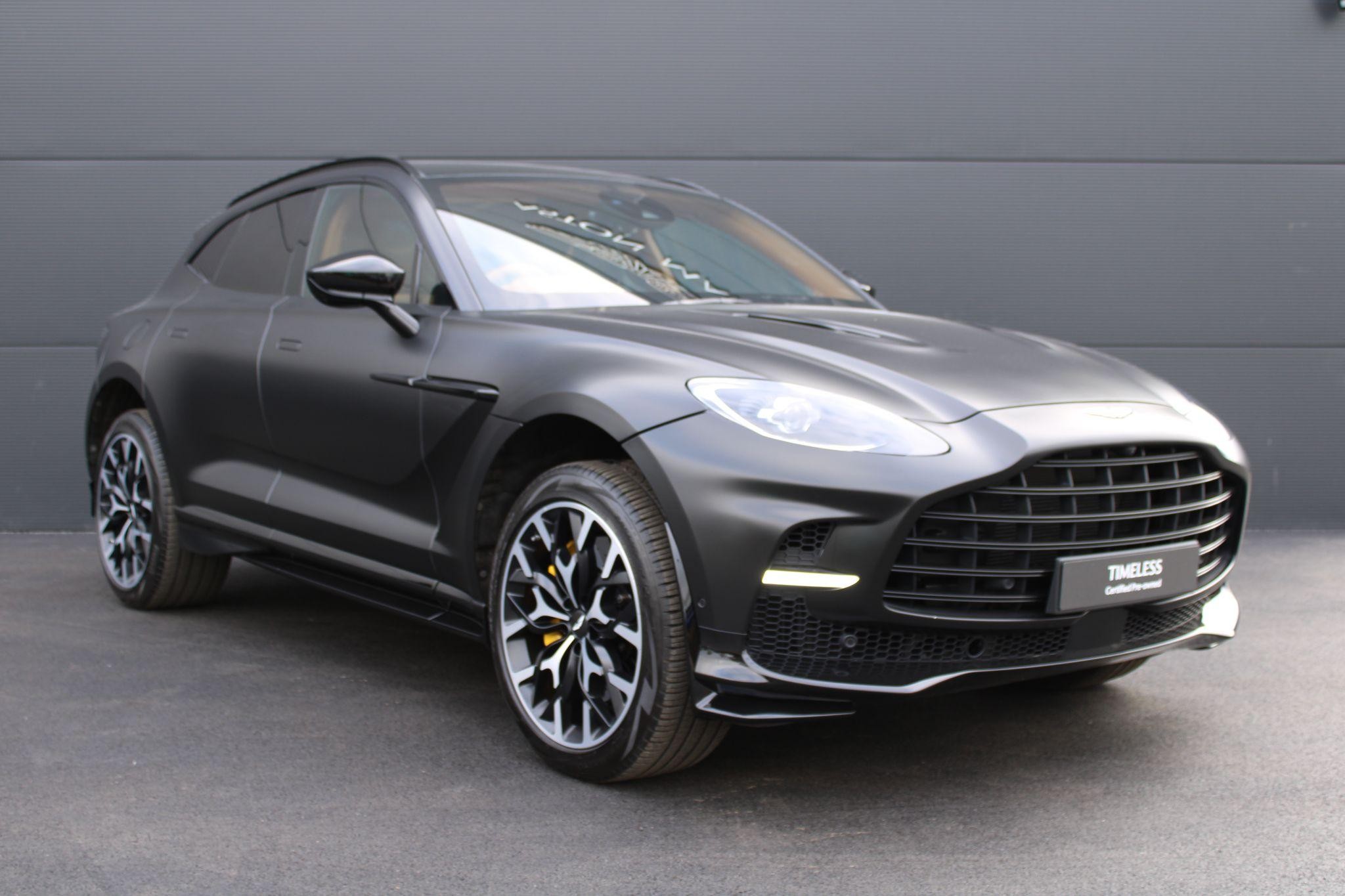 Aston Martin DBX Image 1