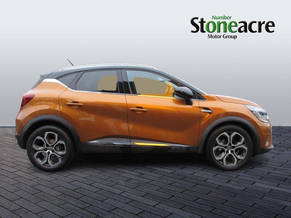 Renault Captur Image 2