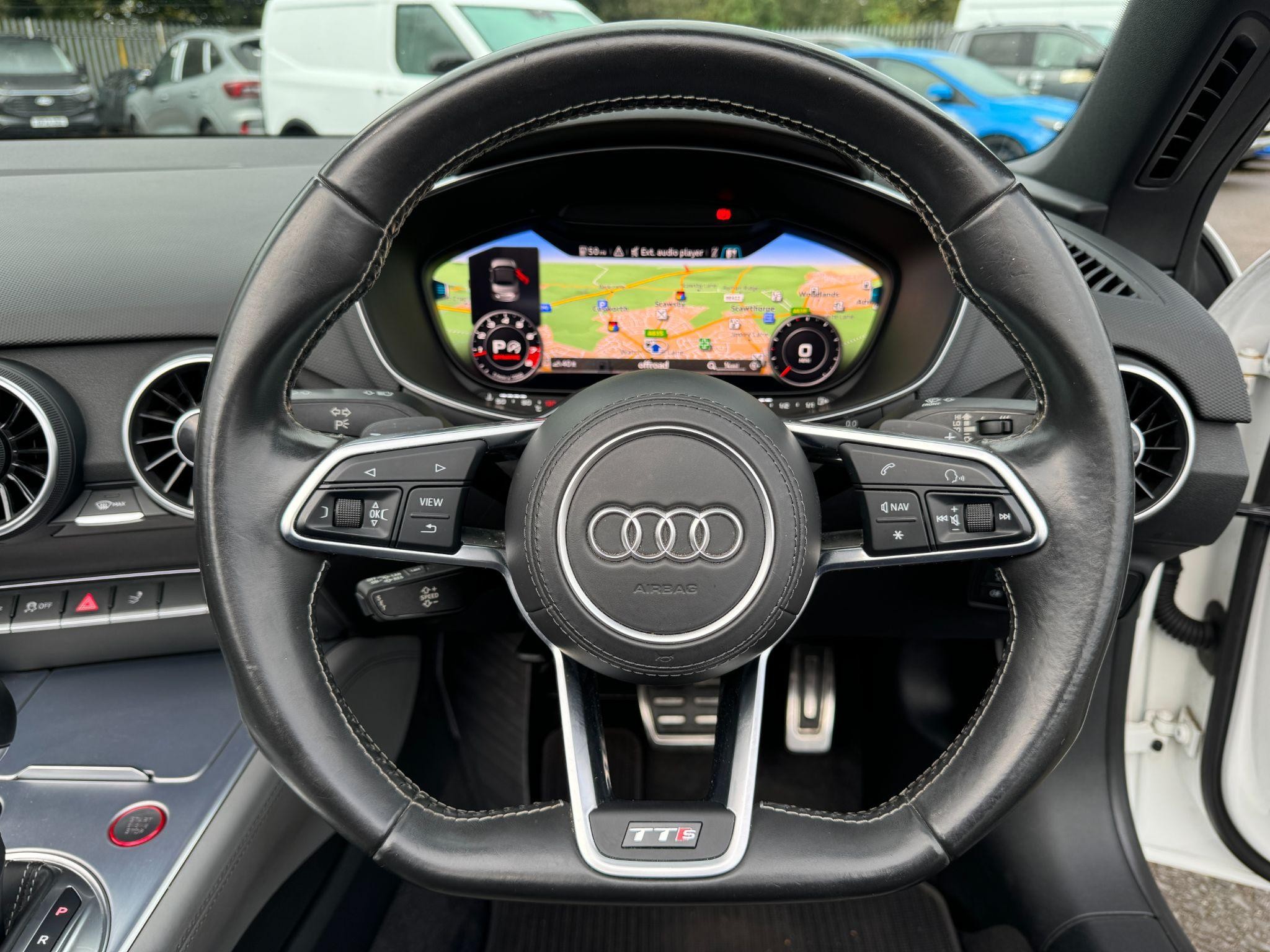 Audi TT Image 29