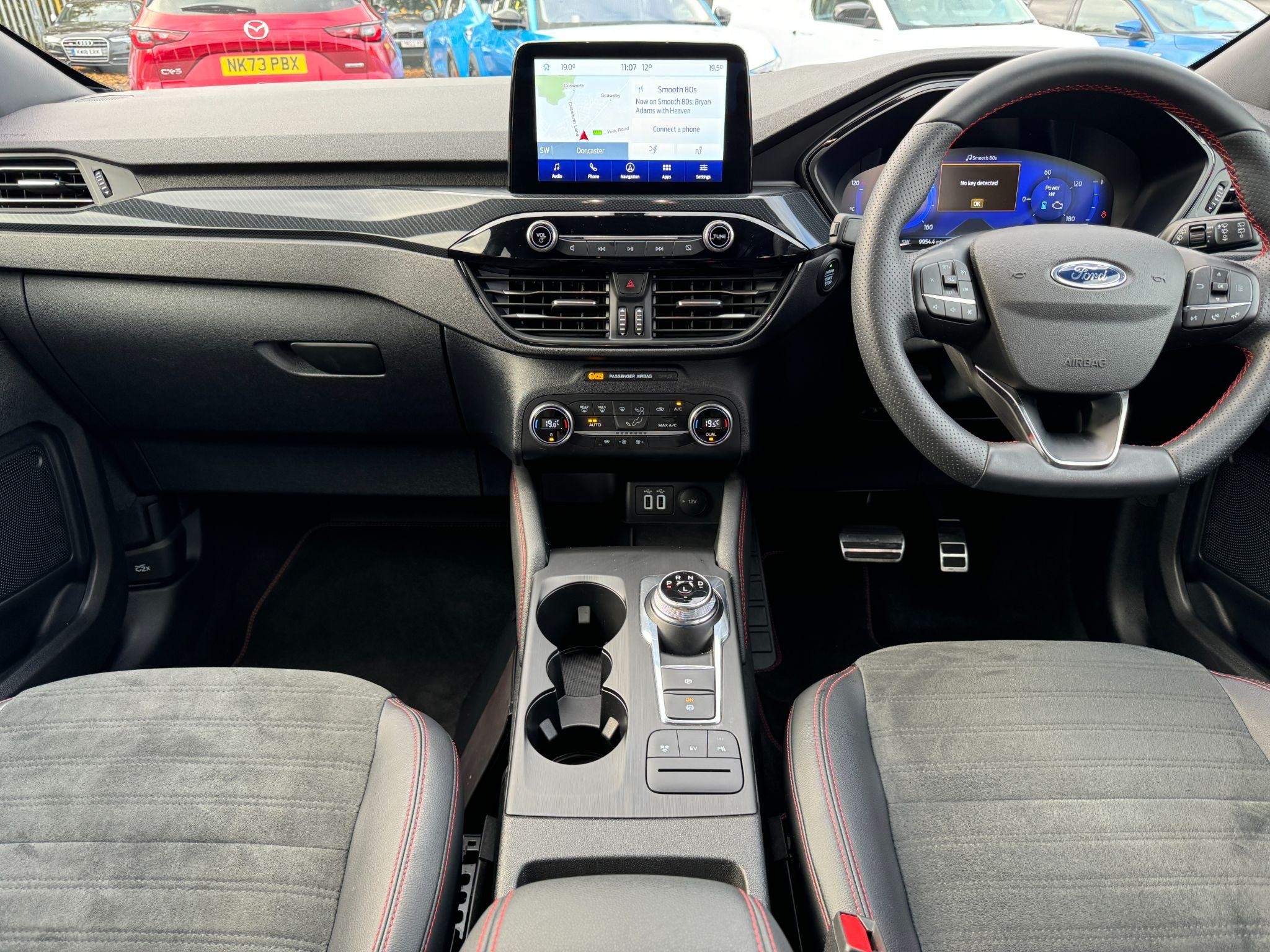 Ford Kuga Image 28