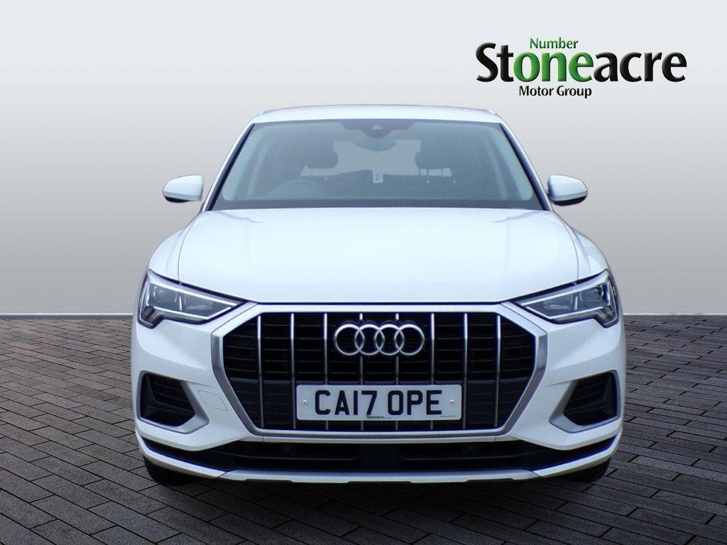 Audi Q3 Image 8