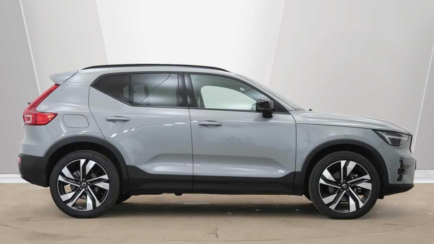 Volvo XC40 Image 2