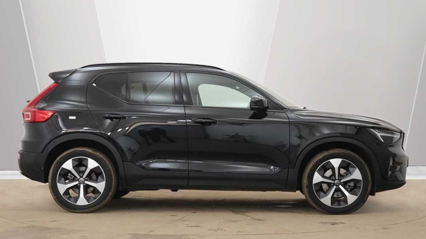 Volvo XC40 Image 2