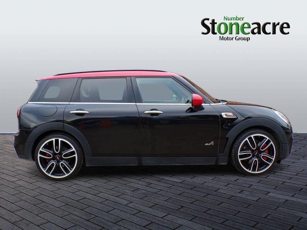 MINI Clubman Image 2