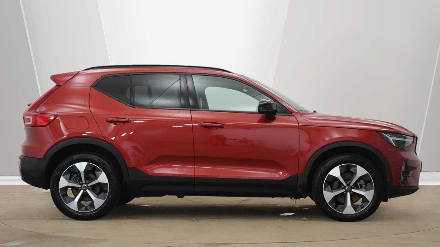 Volvo XC40 Image 2