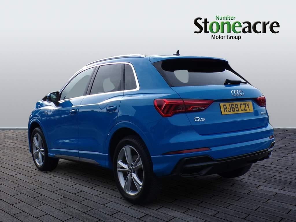 Audi Q3 Image 5