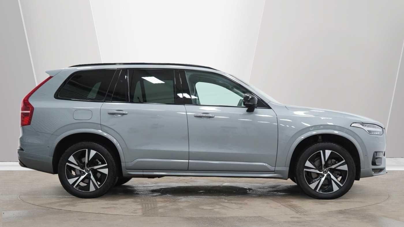 Volvo XC90 Image 2