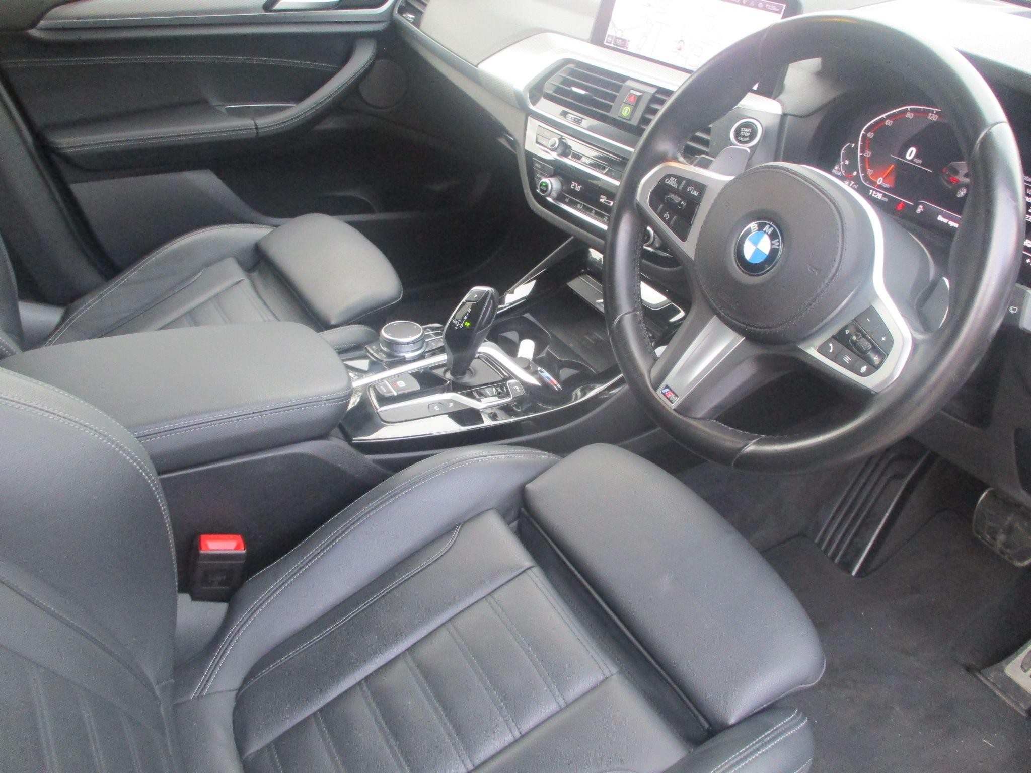 BMW X3 Image 10