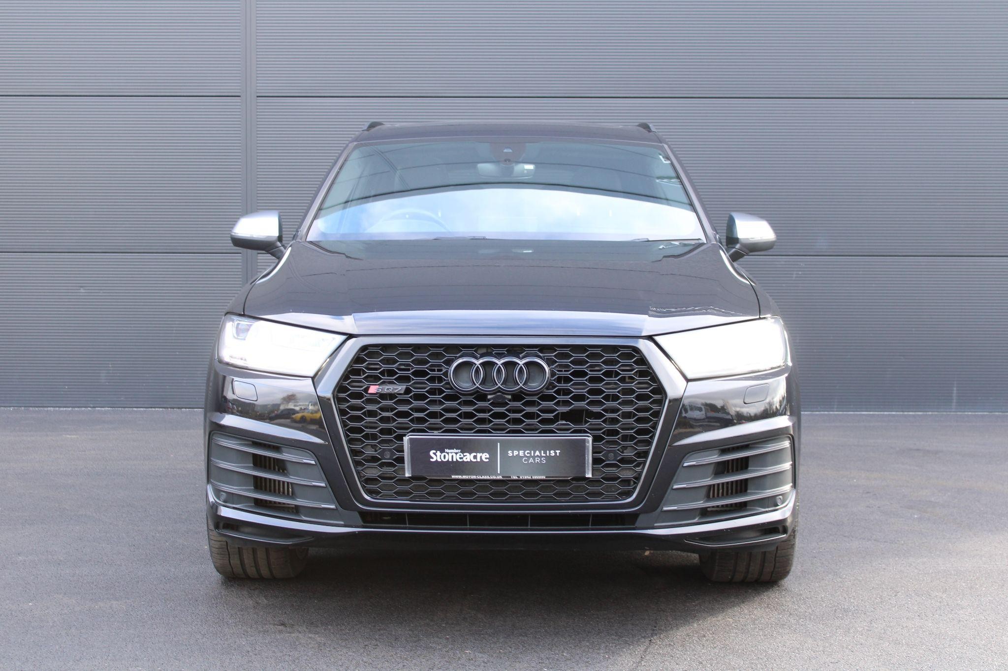 Audi SQ7 Image 10