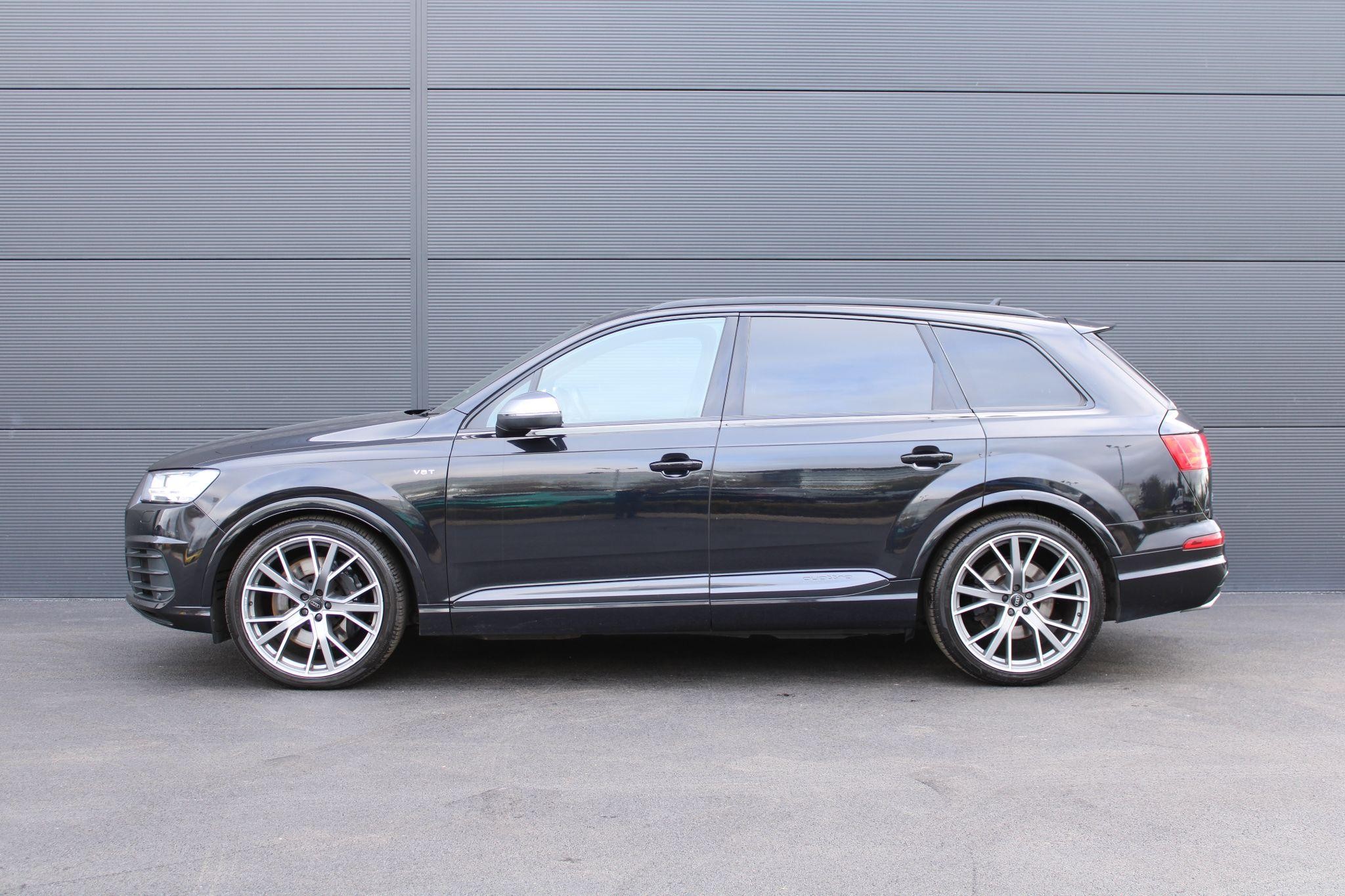 Audi SQ7 Image 12