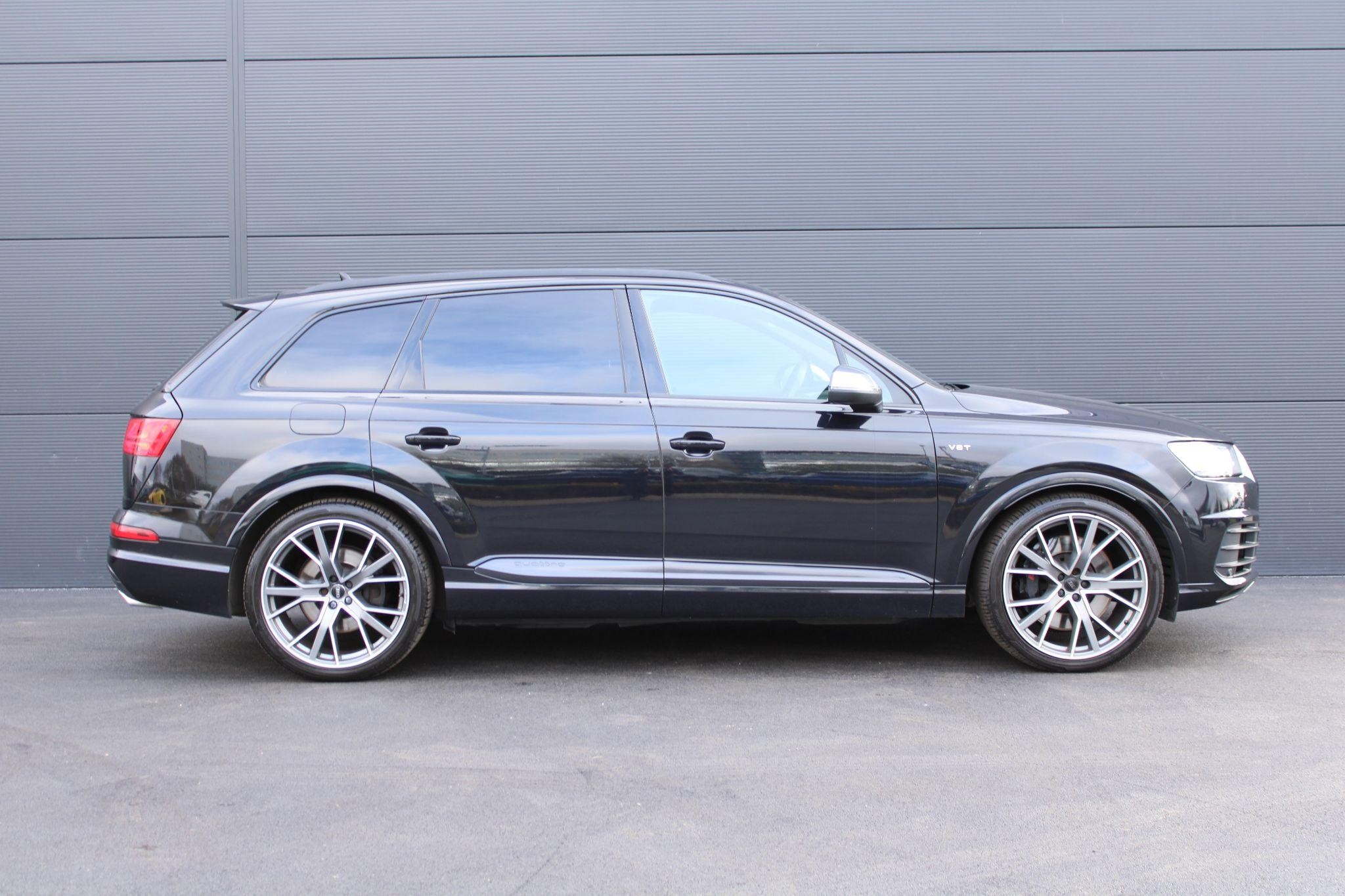 Audi SQ7 Image 13