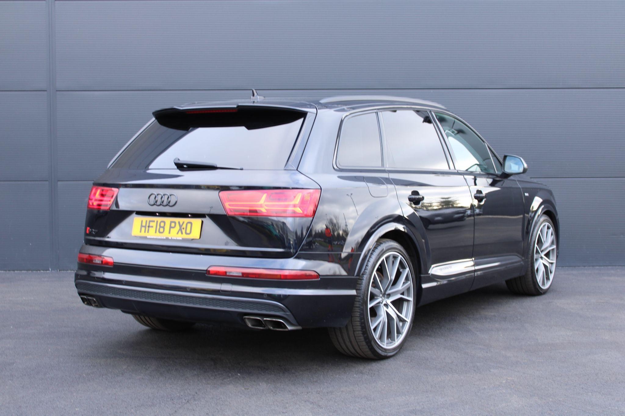 Audi SQ7 Image 16