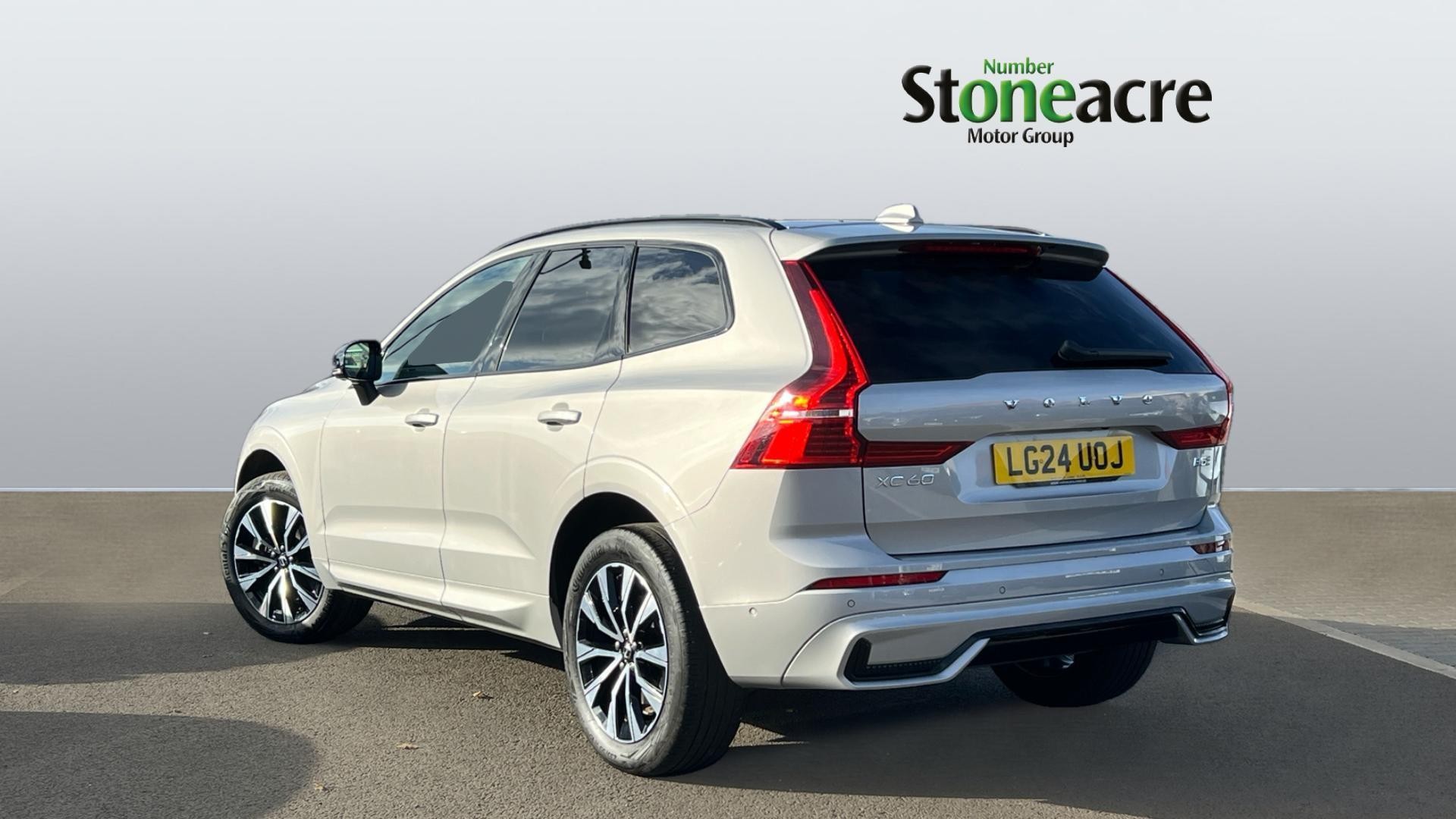 Volvo XC60 Image 2