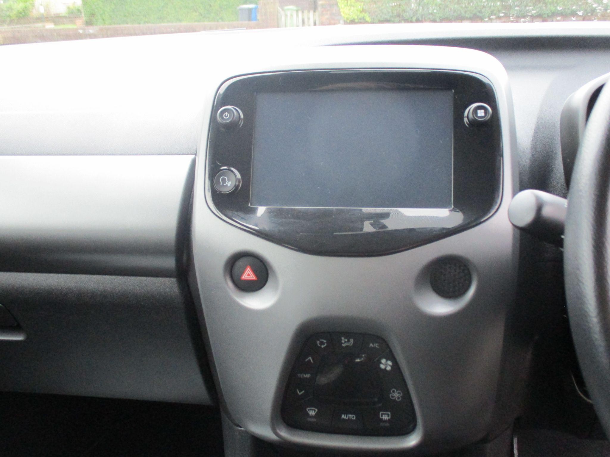 Toyota Aygo Image 14